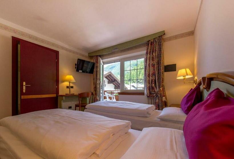 غرفة قياسية, Albergo Alla Rosa