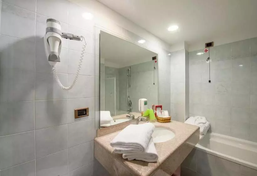 اتاق خانوادگی, Albergo Alla Rosa