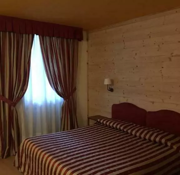 スタンダードトリプルルーム, Albergo Aprica Garni