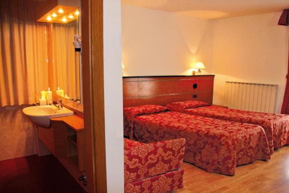 غرفة قياسية ثلاثية, Albergo Aprica Garni