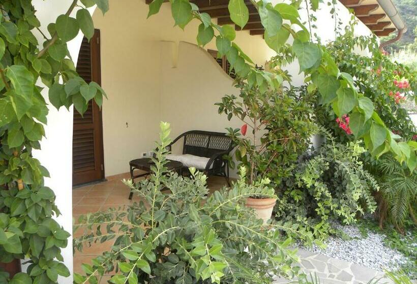 스탠다드 트리플 룸, Borgo Eolie