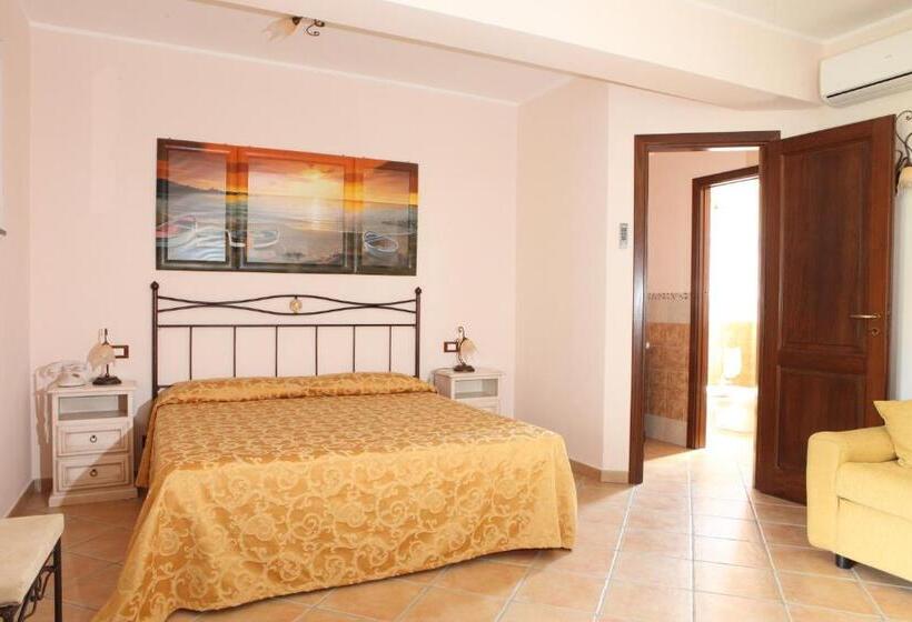 Номер Стандарт Трехместный, Borgo Eolie