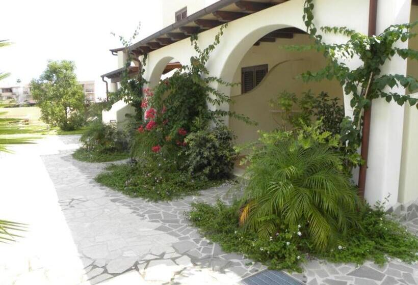 이코노미 트리플 룸, Borgo Eolie