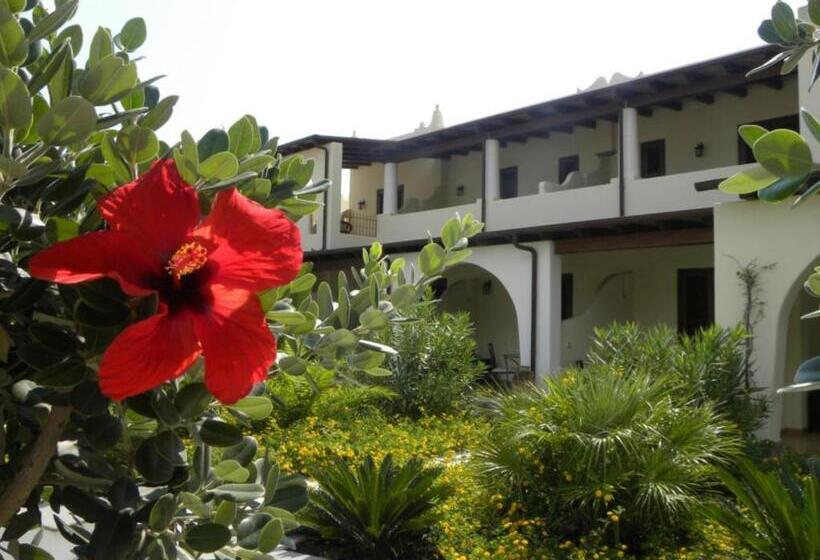 이코노미 트리플 룸, Borgo Eolie