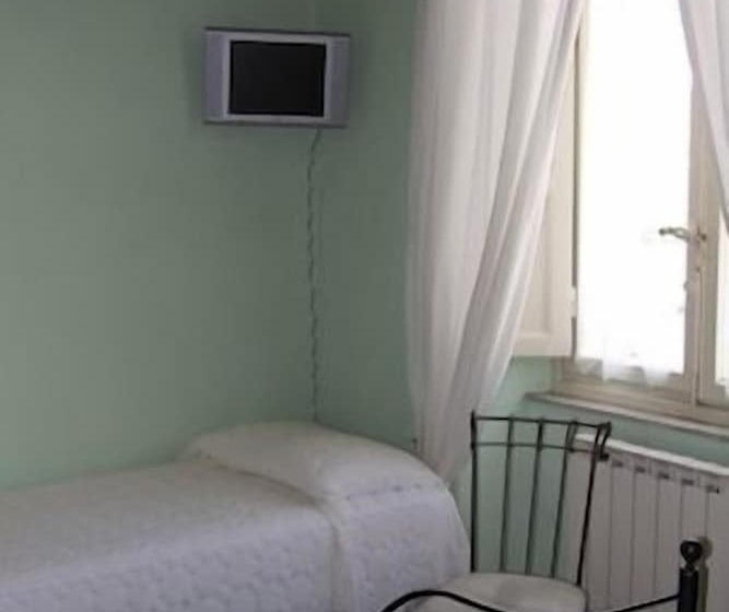 اتاق استاندارد سه نفره, Buonanotte Rooms