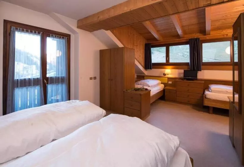 اتاق استاندارد چهار تخته, Casa Alpina   Alpin Haus