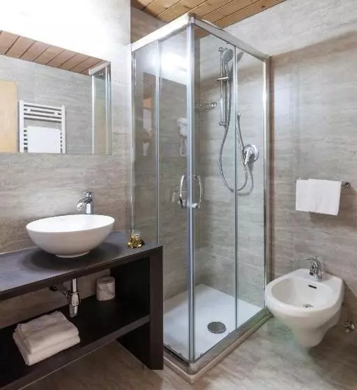 اتاق استاندارد سه نفره, Casa Alpina   Alpin Haus