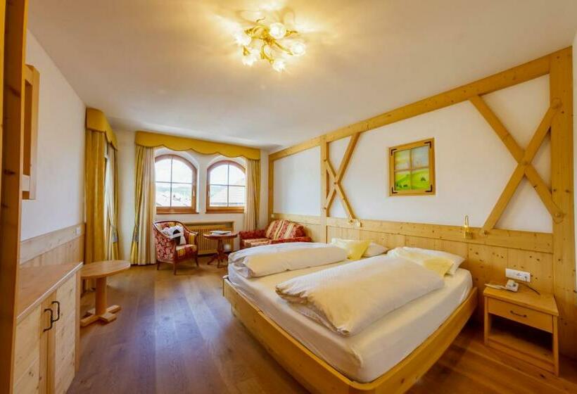 バルコニー付きスタンダードルーム, Castel Oswald Von Wolkenstein