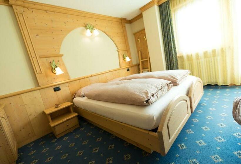 Quarto Triplo Estandar, Champagne