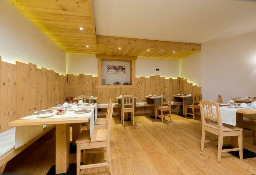Quarto Triplo Estandar, Champagne