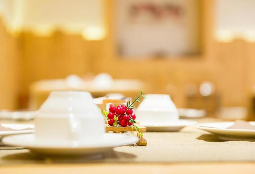 4인용 스탠다드 룸, Champagne