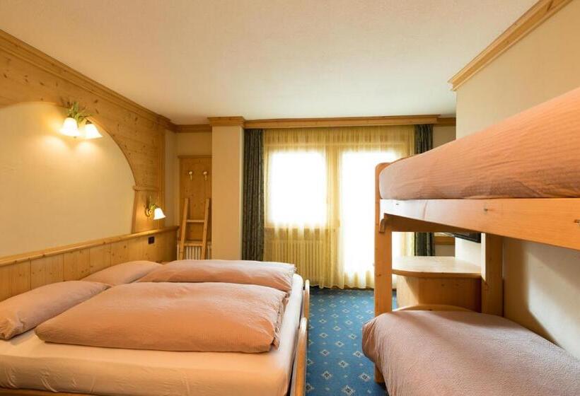 Quarto Quádruplo Estandar, Champagne