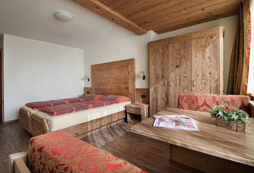 Quarto Triplo Estandar, Champagne