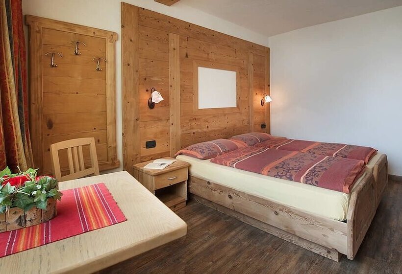 스탠다드 트리플 룸, Champagne