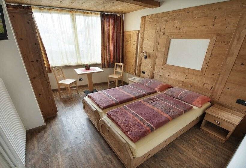 Quarto Triplo Estandar, Champagne