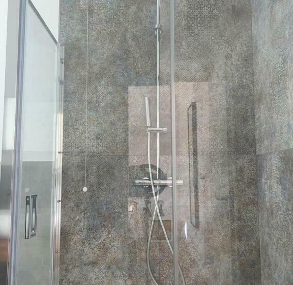 标准间带阳台, Civico 28