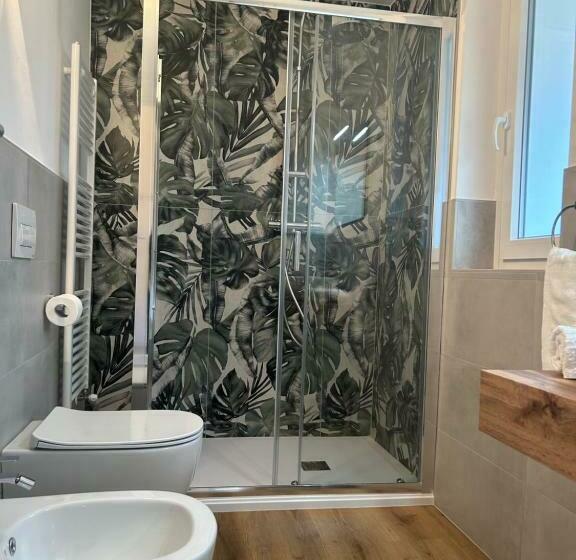 带阳台的豪华间, Civico 28