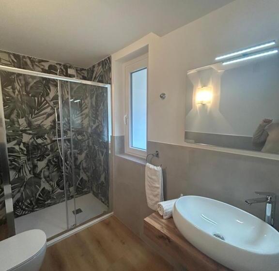 带阳台的豪华间, Civico 28