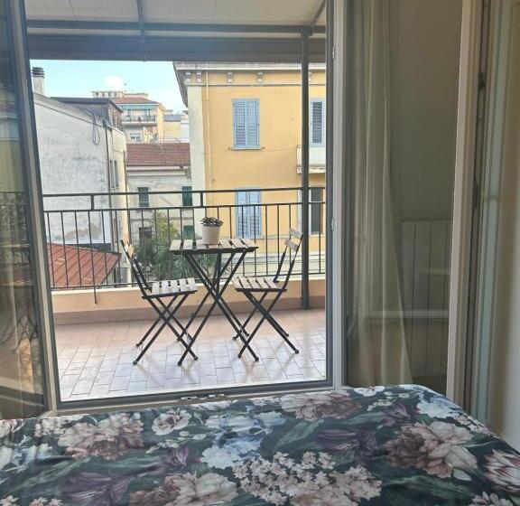 标准间带阳台, Civico 28