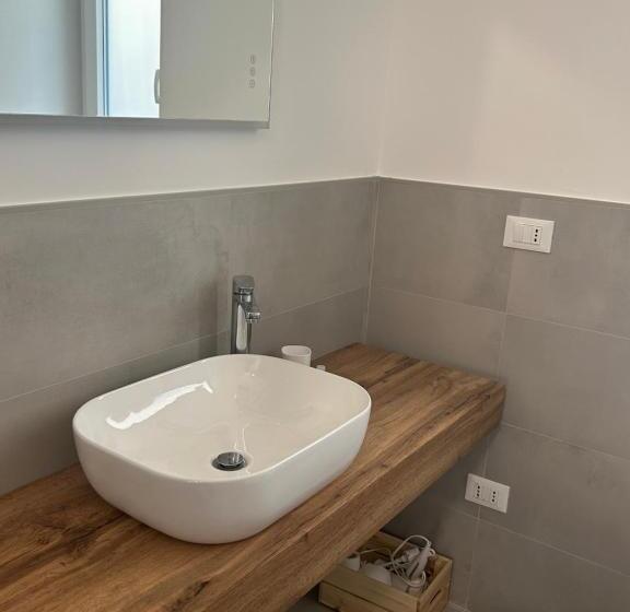 带阳台的豪华间, Civico 28