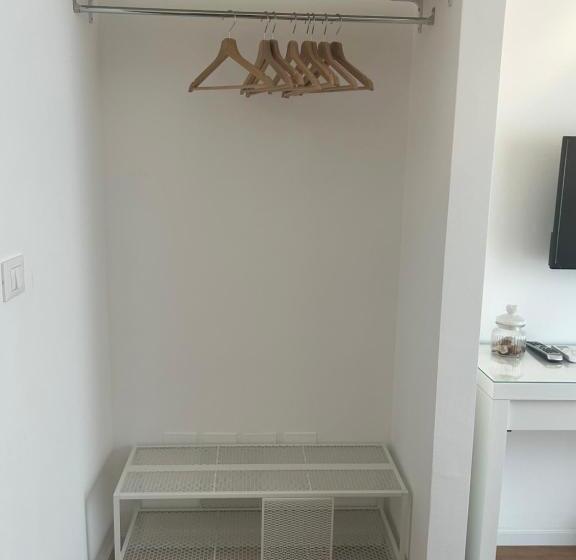 带阳台的豪华间, Civico 28