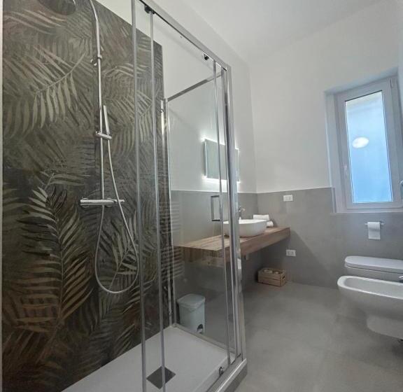 带阳台的豪华间, Civico 28