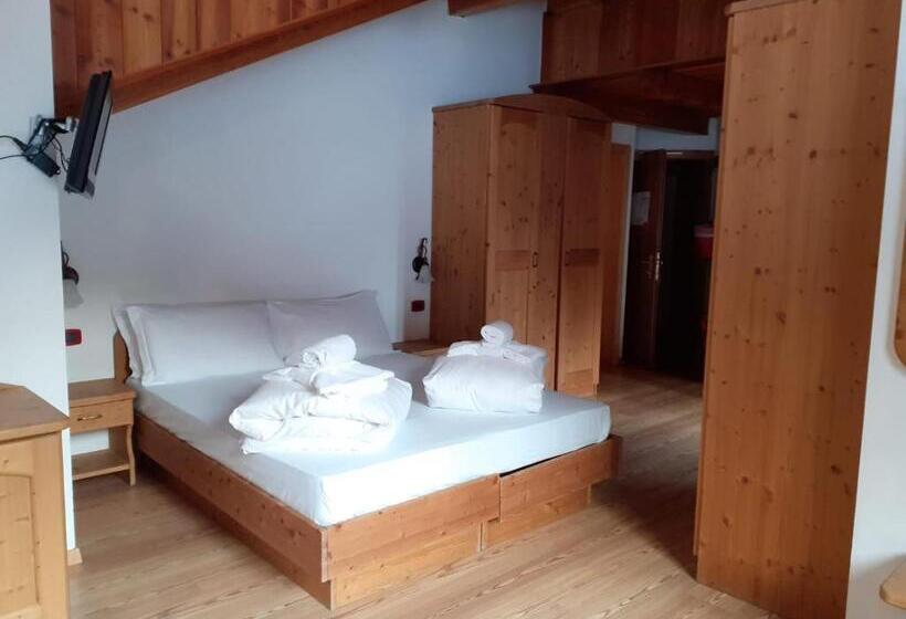 סוויטת ג'וניור, Dal Bracconiere