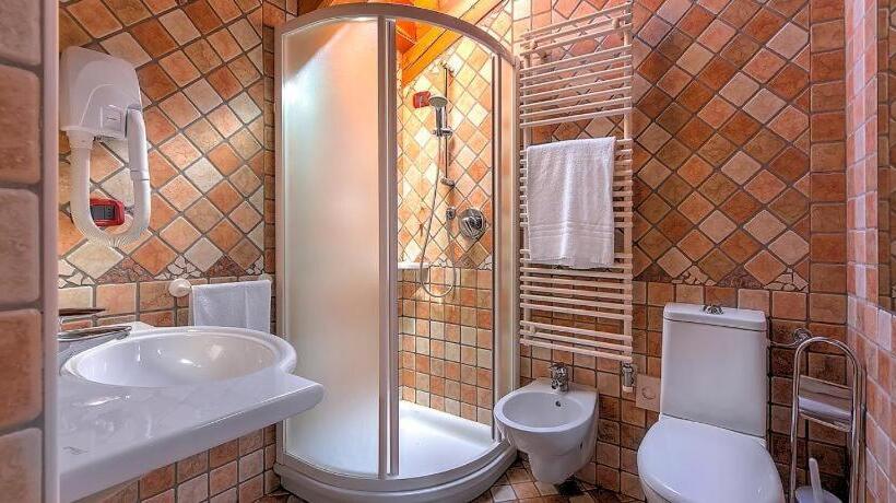 סוויטת ג'וניור, Dal Bracconiere