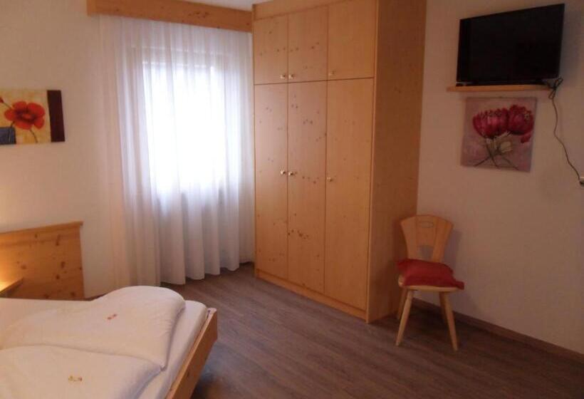 סוויטת ג'וניור עם טרסה, Fleuralp