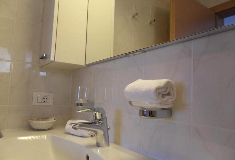 סוויטת ג'וניור עם טרסה, Fleuralp