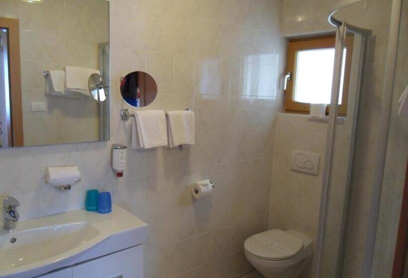 סוויטת ג'וניור עם טרסה, Fleuralp