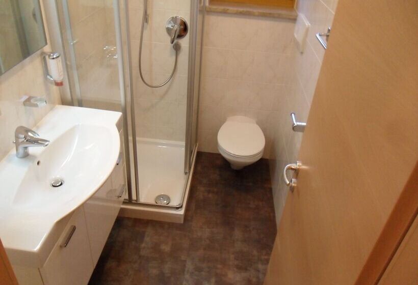 חדר סטנדרט, Fleuralp