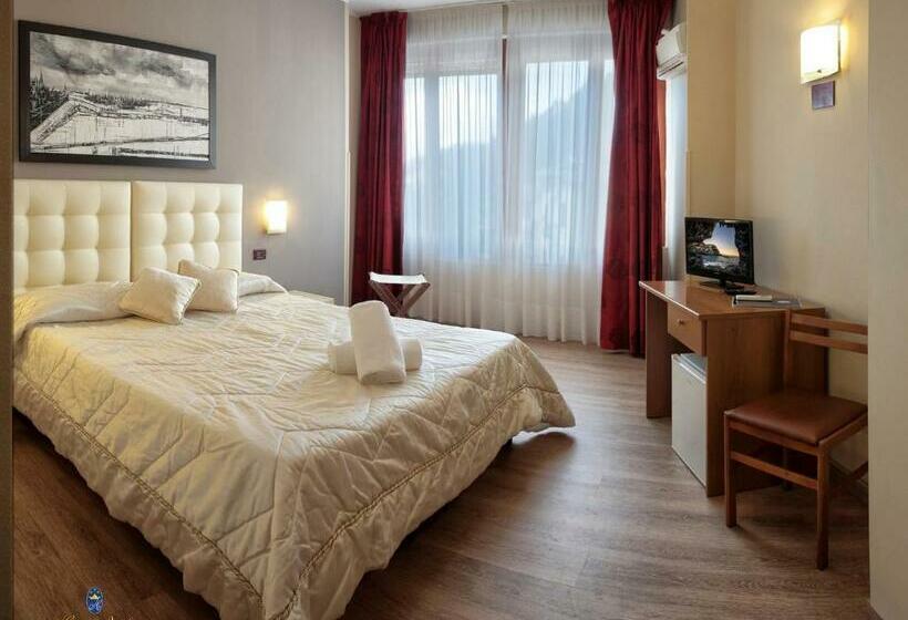 クラシックルーム, Italia