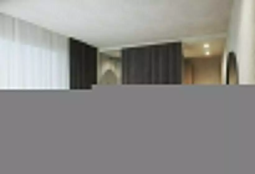 Comfort-huone, Lech Da Sompunt