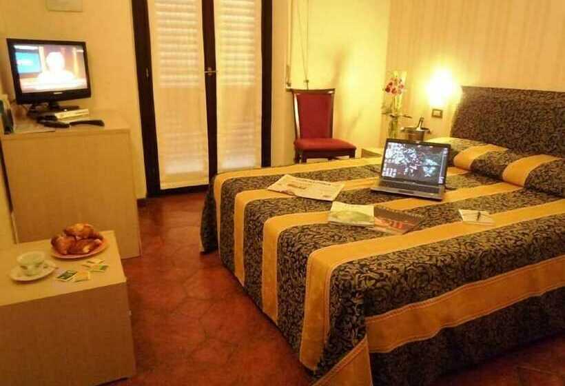 Номер Стандарт Трехместный, Montecarlo