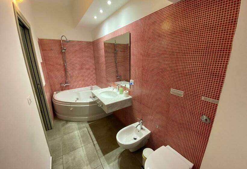 Номер Стандарт с Гидромассажем, New Bcomfort