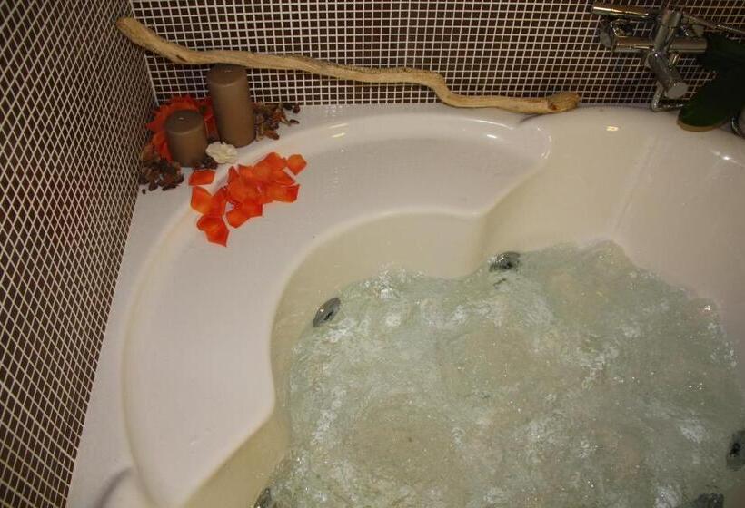 Номер Стандарт с Гидромассажем, New Bcomfort