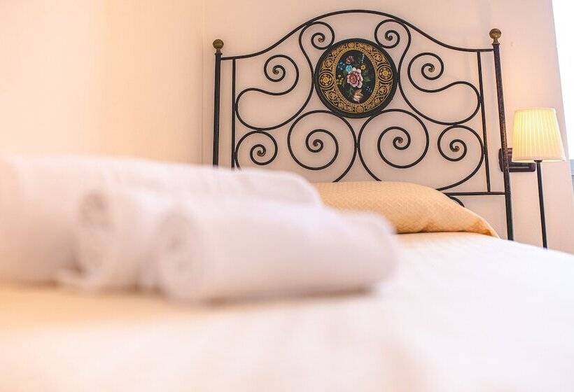 Одноместный Номер с Террасой, Nuovo Castello Crisilio