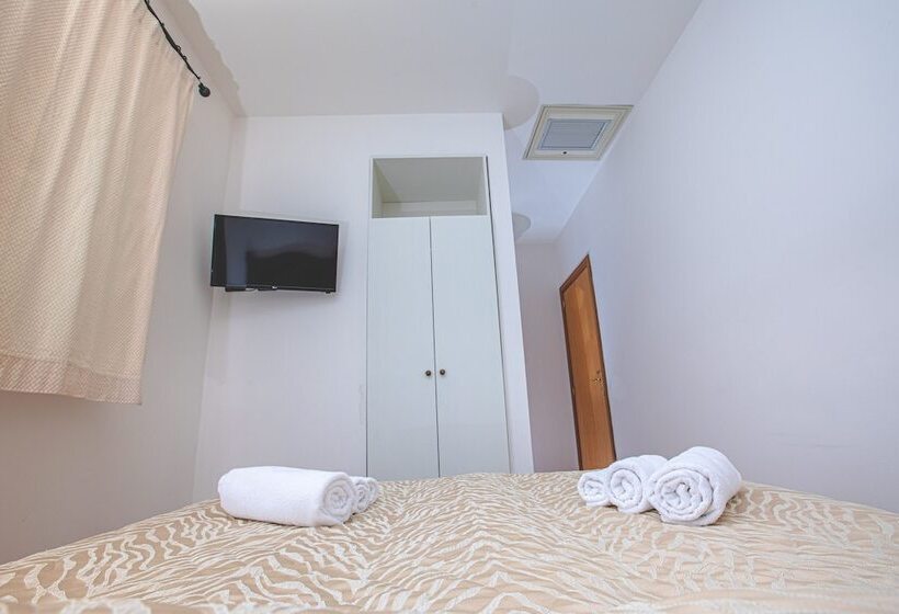 Номер Basic, Nuovo Castello Crisilio