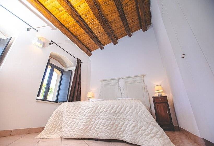 Номер Стандарт, Nuovo Castello Crisilio