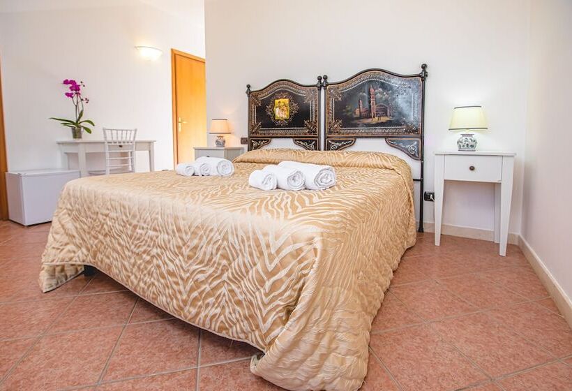 Номер Стандарт Трехместный, Nuovo Castello Crisilio