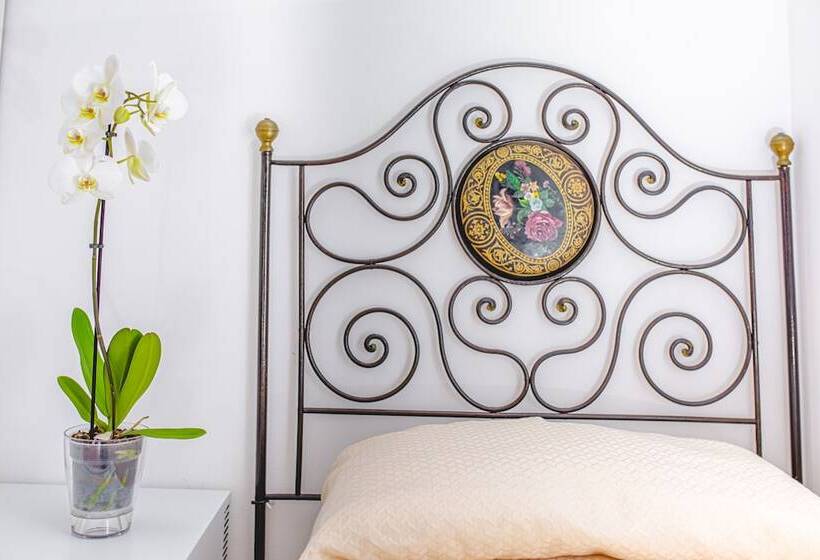 Номер Стандарт Трехместный, Nuovo Castello Crisilio