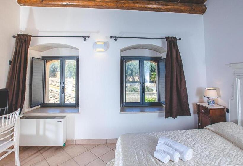 Номер Стандарт, Nuovo Castello Crisilio