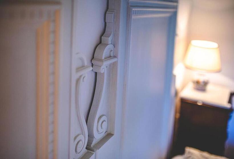 Номер Стандарт, Nuovo Castello Crisilio