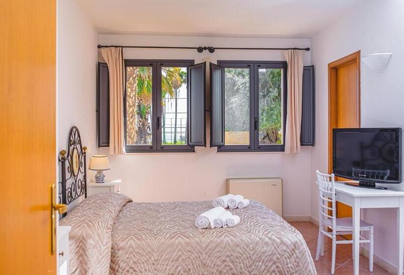 Номер Стандарт Трехместный, Nuovo Castello Crisilio