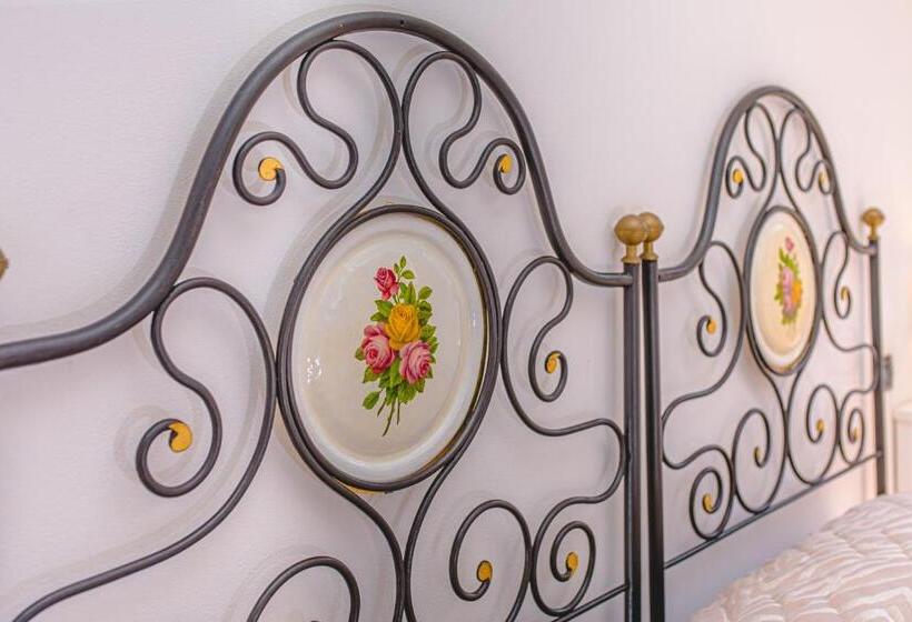 Номер Стандарт Трехместный, Nuovo Castello Crisilio