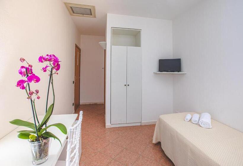 Одноместный Номер с Террасой, Nuovo Castello Crisilio