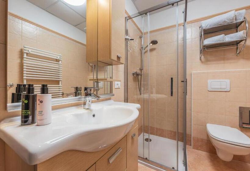 חדר סופריור, Pejo