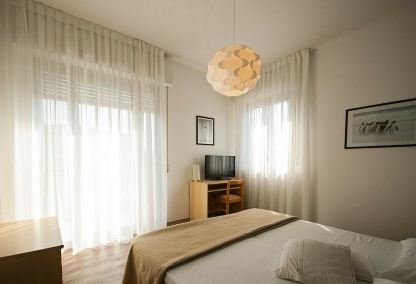 スタンダードルーム, Peler