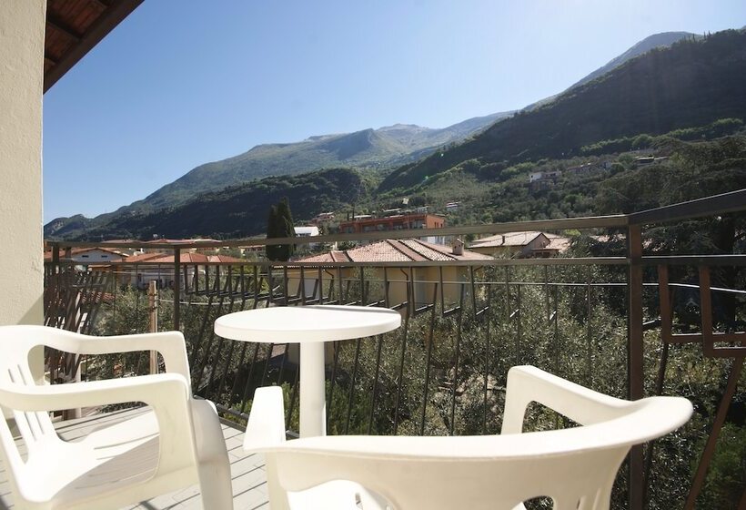 스탠다드 룸, Peler